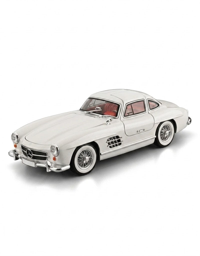 White 1:18 scale Mercedes-Benz 300SL Gullwing classic alloy diecast collectible model car with red interior