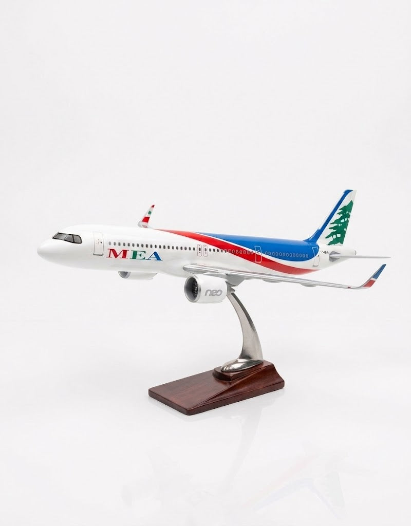 Middle East Airlines MEA Airbus A321neo 1:100 scale 45cm resin aircraft model on collector stand, aviation gift in Lebanon.