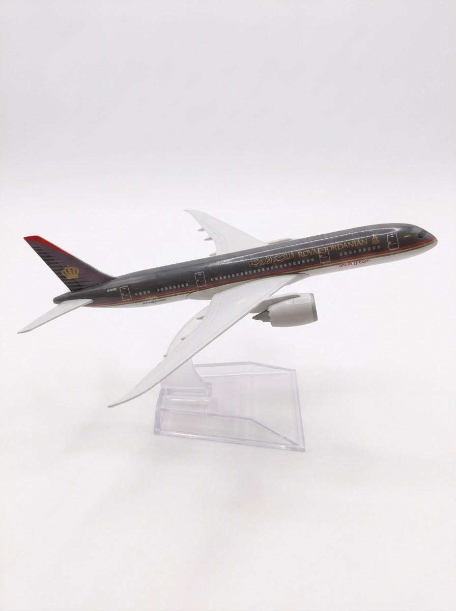 Right-side profile of Royal Jordanian Airlines Boeing 787 diecast scale aircraft model with acrylic base – premium aviation desk gift in Lebanon.